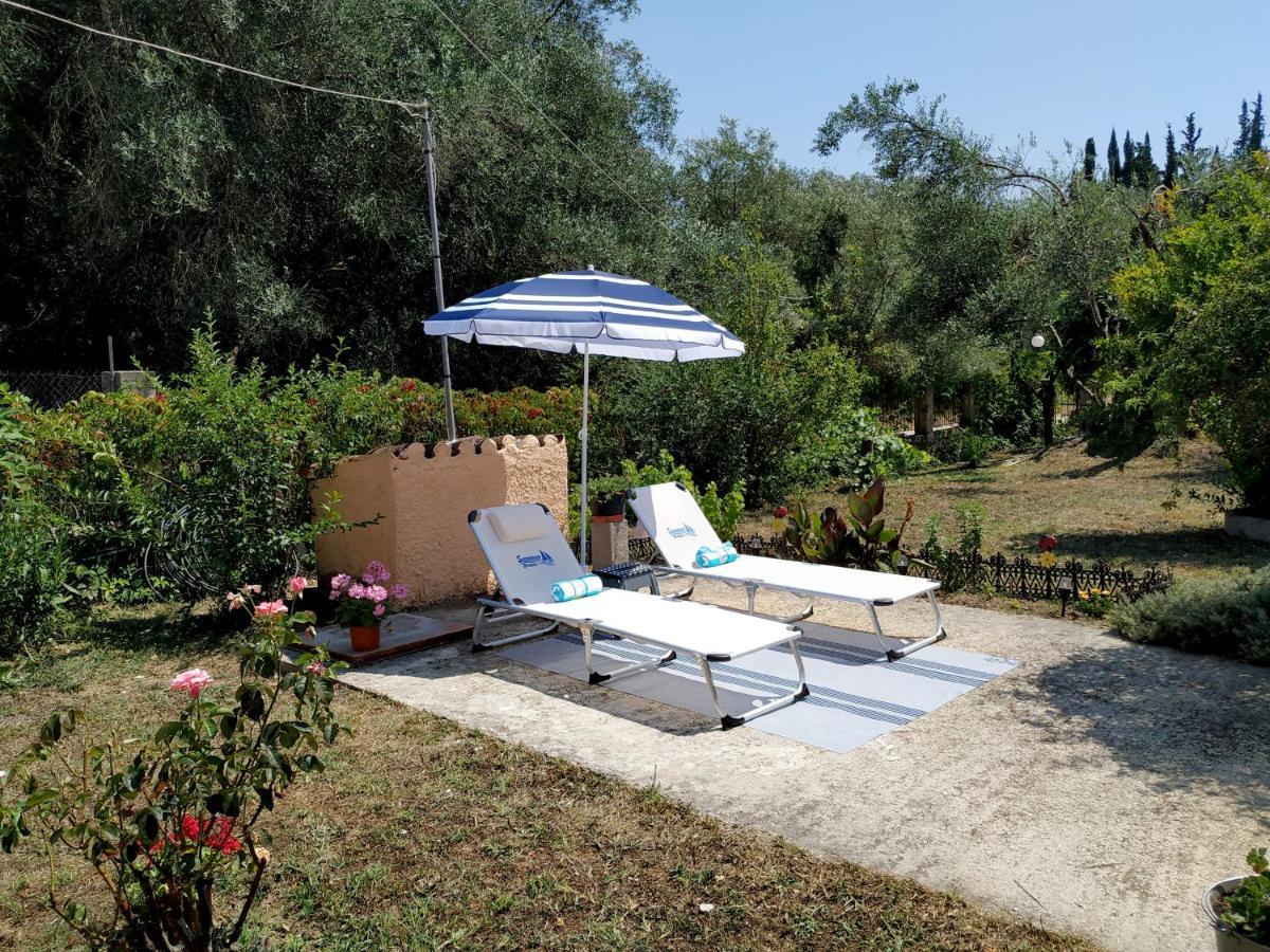 Family Holiday Apartment With Garden & Bbq Velonádes Buitenkant foto